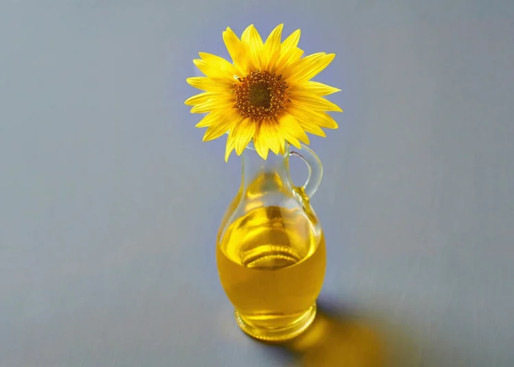 IS SUNFLOWER OIL BAD FOR YOU? THE TRUTH ABOUT THIS COMMON COOKING OIL